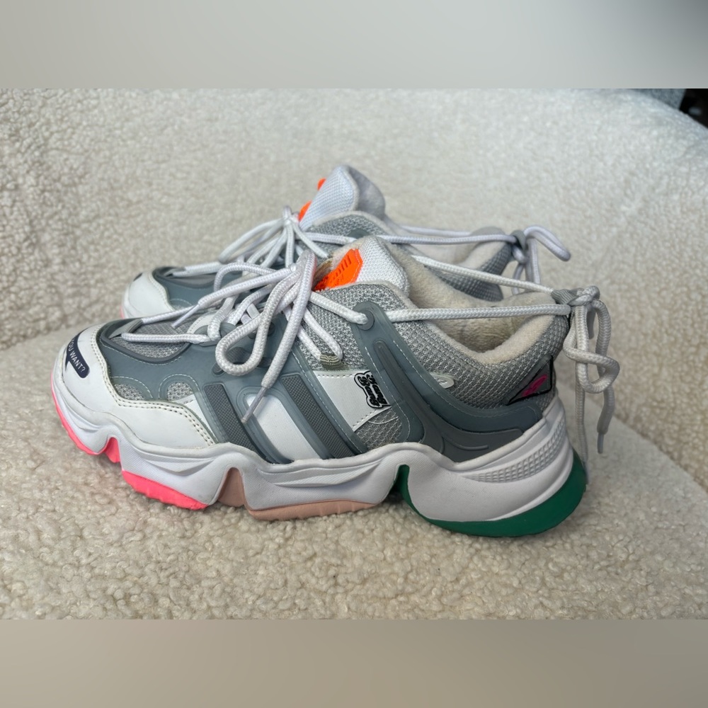 Platform woman’s sneakers.Gray. Bang bang  Colombian brand size 38 /7.5
